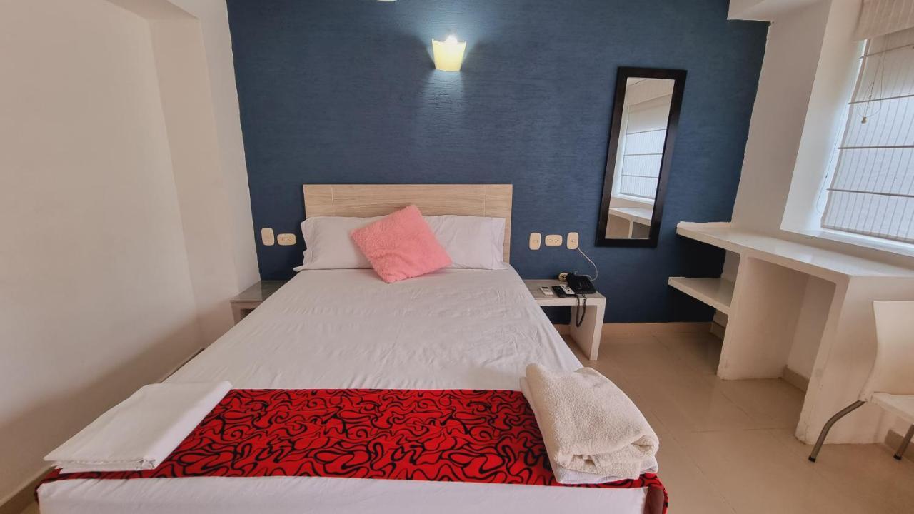 Magdalena Imperial Hotel Girardot Zewnętrze zdjęcie